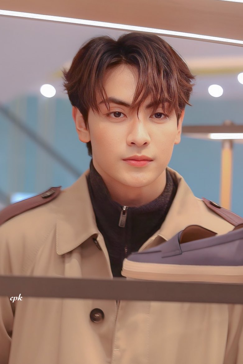 🍂

 #ChenRcj #จุงอาเชน #Tods #Todsthailand #TodFW23
