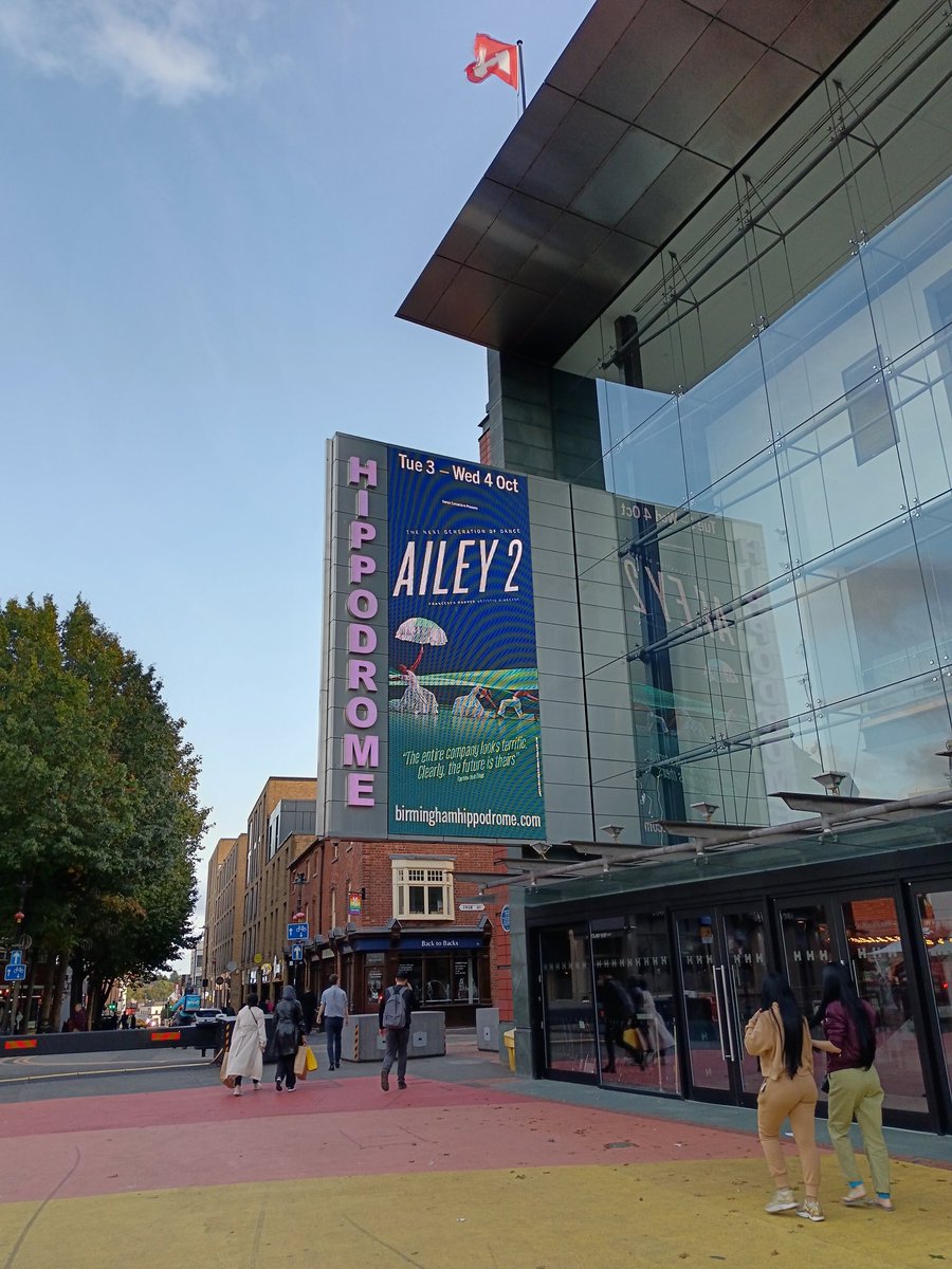 Looking forward to this 👇👇👇 tonight <a href="/brumhippodrome/">Birmingham Hippodrome</a> 🩰