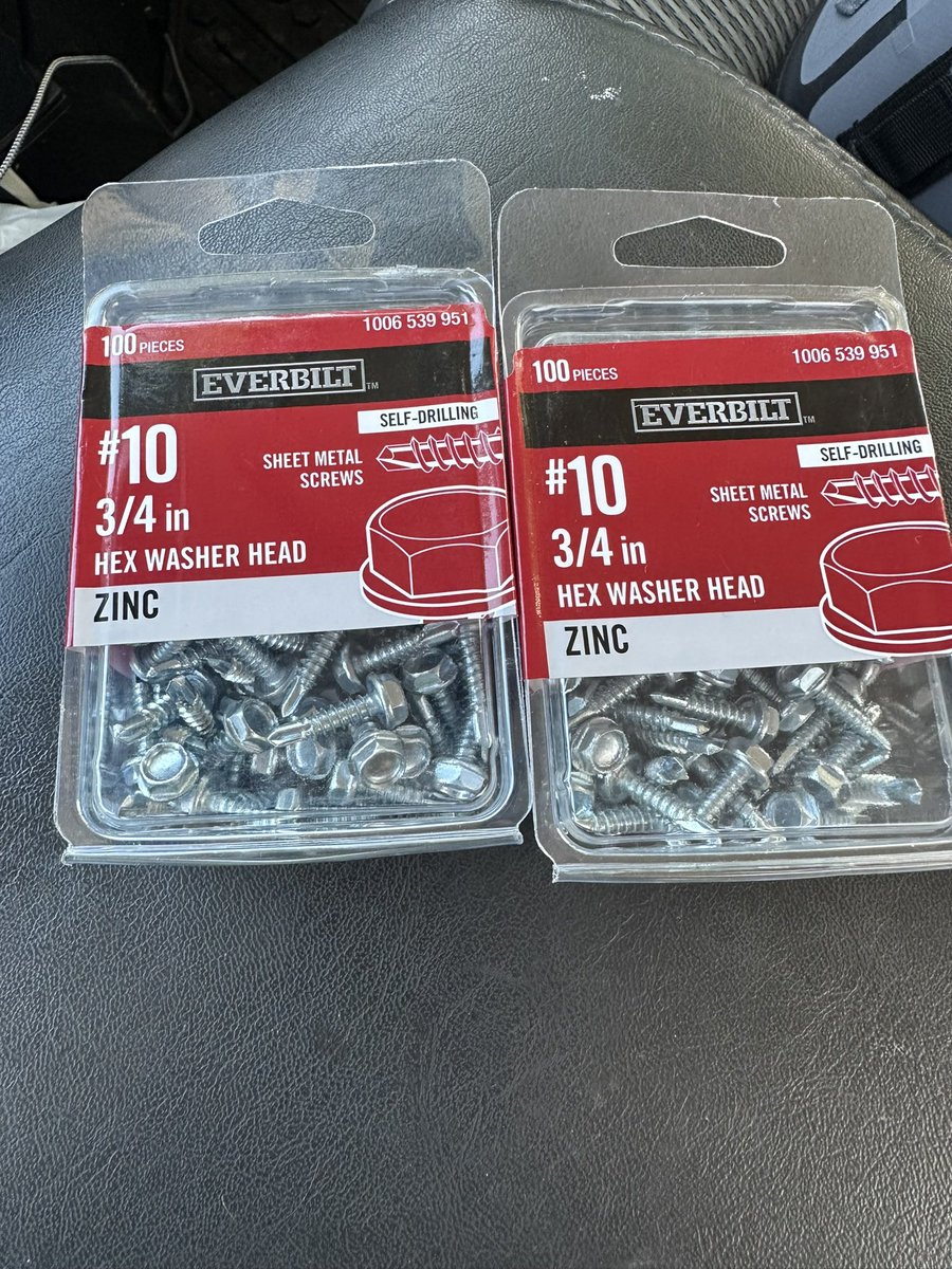 beardedfun69's tweet photo. Getting screwed at work 🤣 https://t.co/mBx0F9uTbk