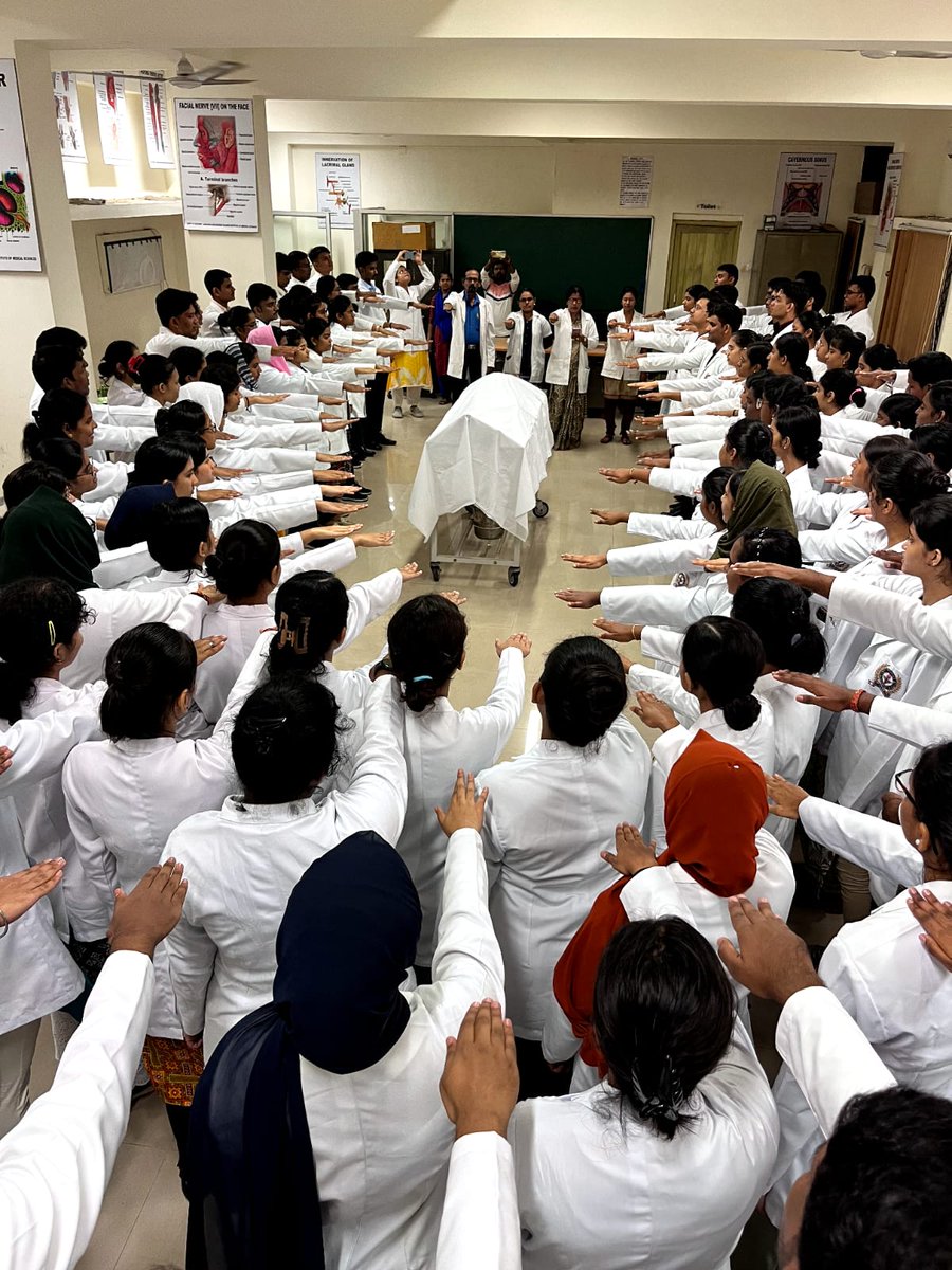 On 3 Oct 2023 ANIIMS's Dept of Anatomy conducted Cadaveric Oath for 2023-24 batch MBBS students as a part of the AETCOM (Attitude, Ethics, Communication)
module, cadaver as a teacher in the dissection hall. Counselled on dissection etiquettes &amp; code of conduct in dissection hall.