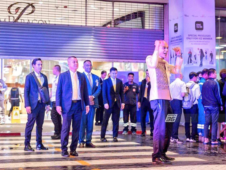 กิมเส็ง กูฟังเพลงไท ||| เสาไฟไททศมิตร ⛩️ tweet media