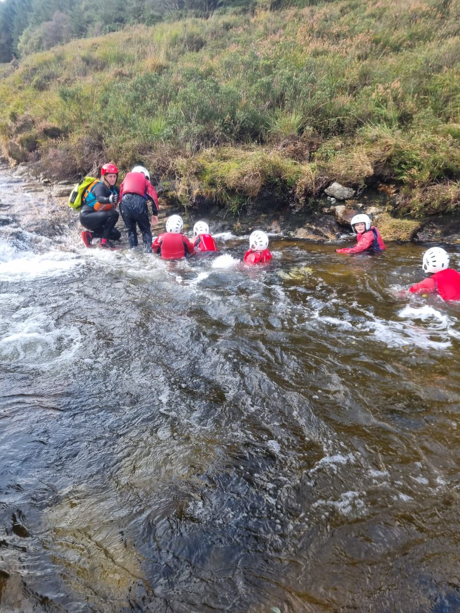 DreghornPrimary's tweet image. They're braver than me! What about you?? Gorge walking or should I say sliding for the green group. #funoutside #p7residential @ArranOutdoors