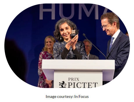 Indian Photographer Gauri Gill Wins Tenth Prix Pictet, Receives 100,000 Swiss Francs Prize
shesightmag.com/indian-photogr…
#GauriGill #PhotographyAward #PrixPictetWinner #IndianPhotographer #PhotographyPrize #GauriGillWins #PrixPictetPrize #SwissFrancsPrize #IndianArtist  #SheSight