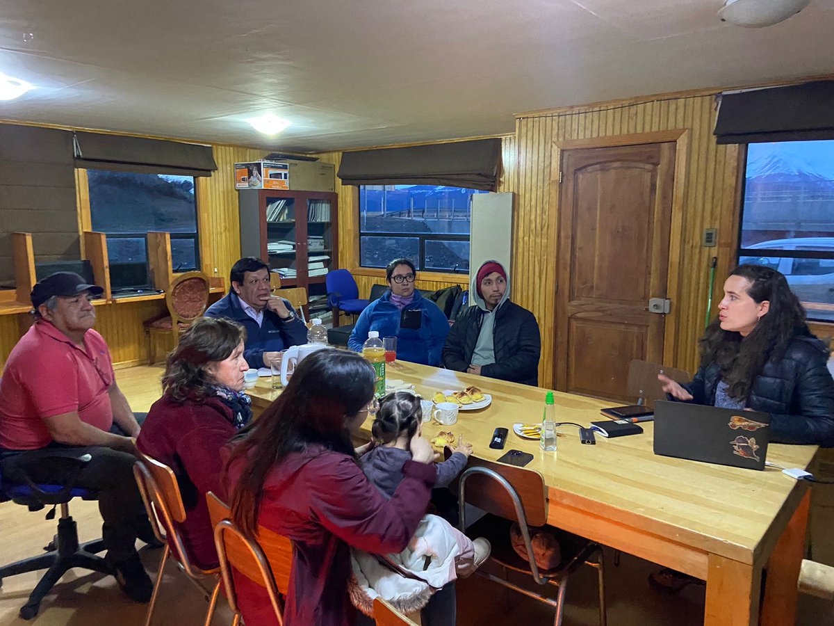 PreatiChile's tweet photo. 📍Puerto Williams
Compartiendo avances del proyecto y proyectando continuidades con la comunidad yagán para el desarrollo del turismo indígena en Chile.
#turismoindígena
#indigenoustourism
#cabodehornos https://t.co/T6uNy9D3TT