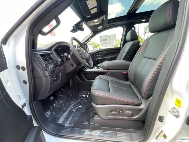 royalnissanbr's tweet image. Experience the power and style of this 2024 #Nissan Titan! Schedule your test drive today and be the one turning heads on the road. 🚗💨  STOCK: SH10218
#NissanTitan #DriveWithPower #RoyalNissan #Titan #Truck