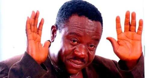 HeDontMakeNoise's tweet photo. Bola Tinubu attended a secondary school BEFORE it was even founded 

Pioneer! I hail o! https://t.co/NJPPT47MO8