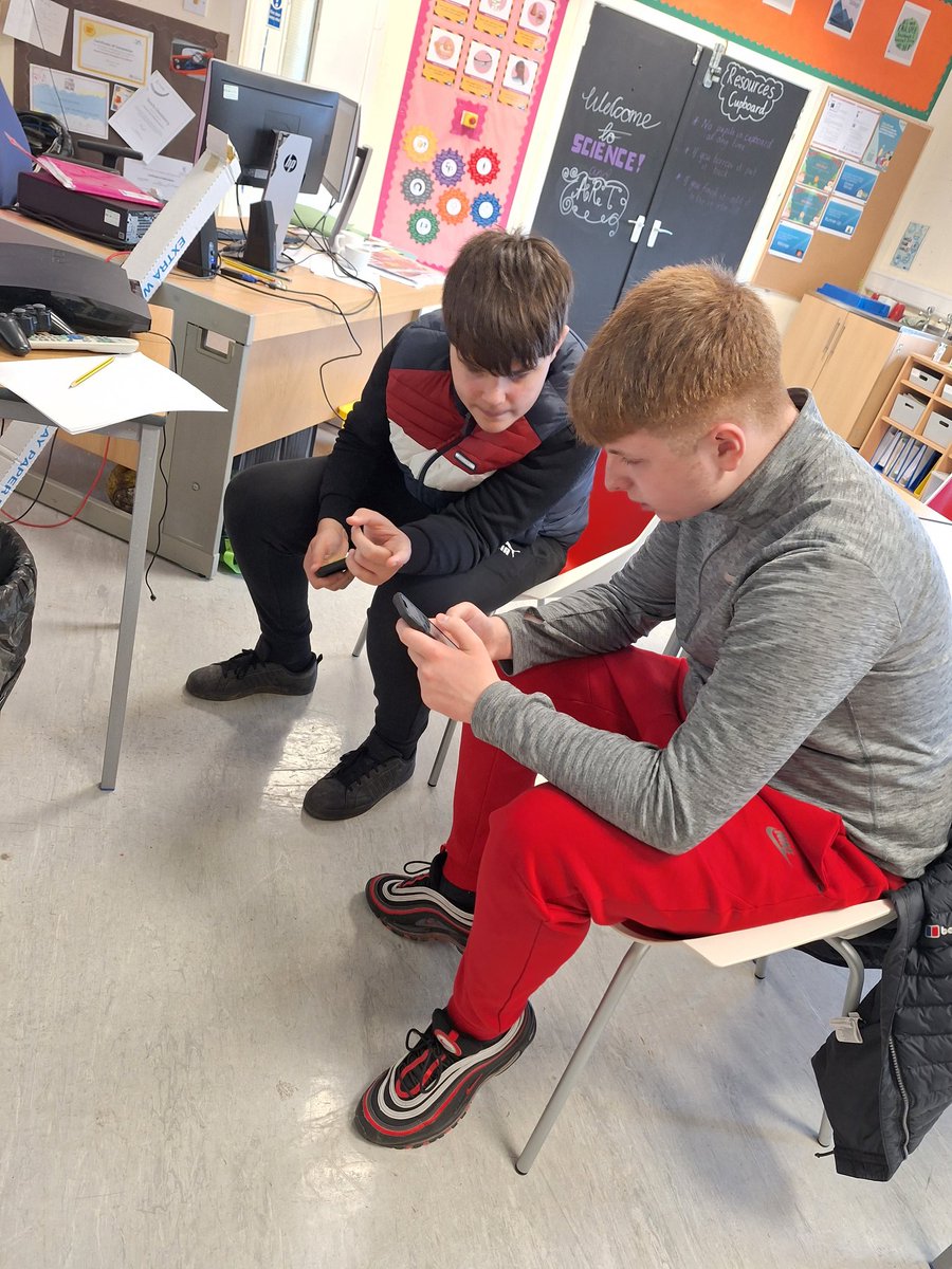 MrsEdwards_IWBS's tweet image. These boys showed great initiative &amp;amp; focus when they worked collaboratively to plan a trip out they would both enjoy. They researched locations, travel options &amp;amp; prices then located it on a map and sourced lunch options. It's going to be a great day! #watchusgrow #metaskills