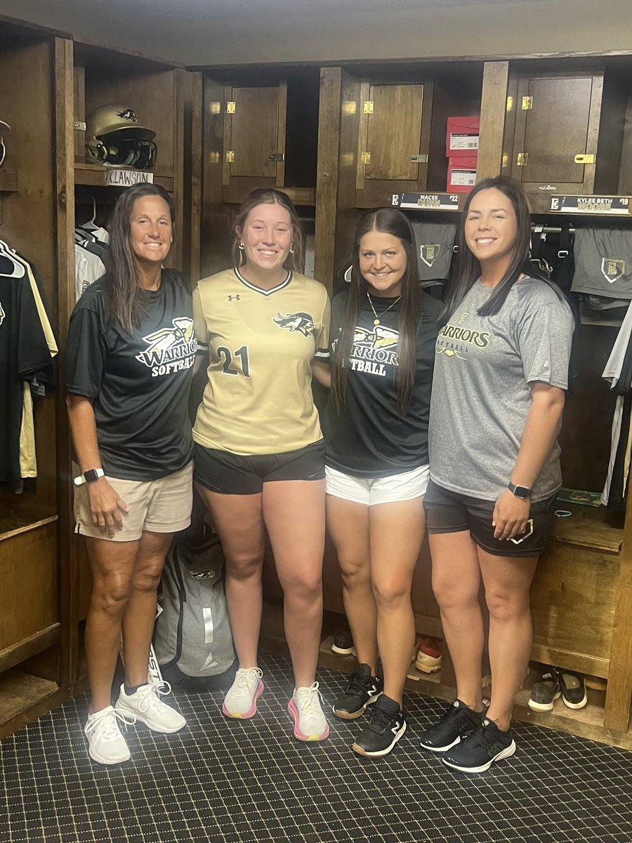 kailee_21lawson's tweet photo. I had a great visit today @ECCCSoftball and blessed to receive an offer! Thank you @katelyn_gruich, coach white, and coach burns for showing me around. https://t.co/PuguFZFU2P