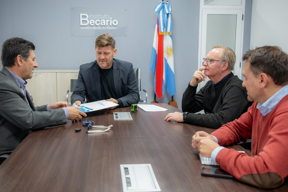 Instituto Becario tweet media