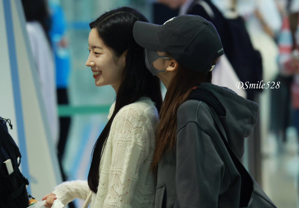 230927 ICN Airport 

💜🤍

#트와이스 #TWICE  
#사나 #サナ #SANA 
#다현 #ダヒョン #DAHYUN
#사이다