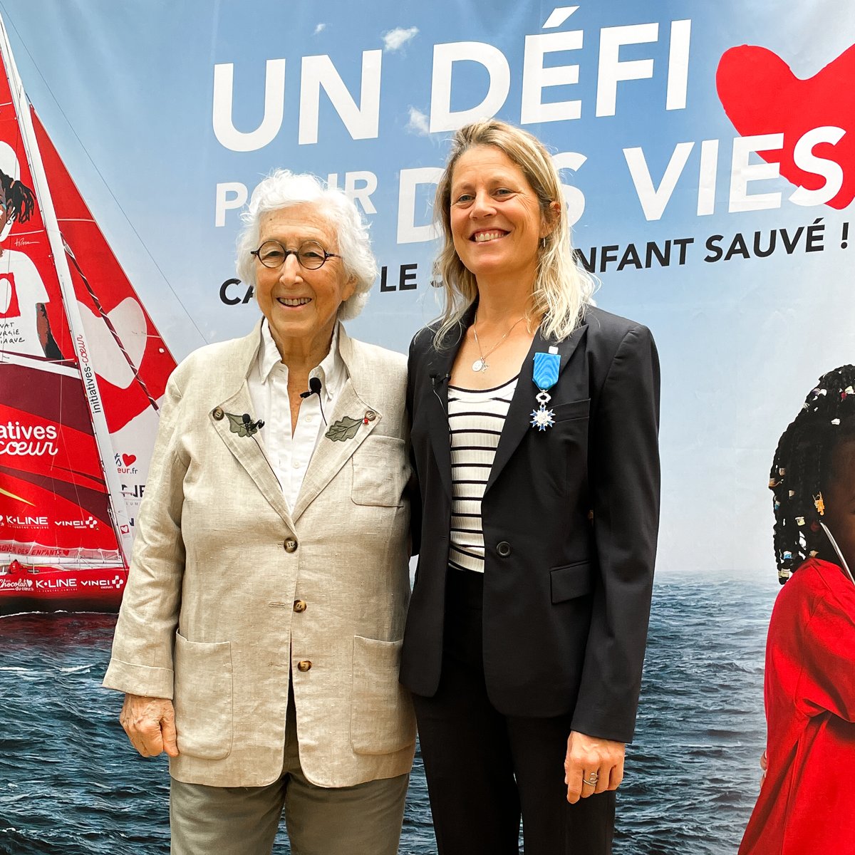Mécénat Chirurgie Cardiaque (@mecenatcardiaqu) on Twitter photo Le Pr Francine Leca a remis à <a href="/samanthadavies/">Sam Davies</a>, la médaille de Chevalier de l’Ordre National du Mérite, pour tout le courage dont elle fait preuve pour nous aider à sauver des enfants sur chaque course à la voile. 🎖Merci ! ❤️ Le Pr Francine Leca a remis à <a href="/samanthadavies/">Sam Davies</a>, la médaille de Chevalier de l’Ordre National du Mérite, pour tout le courage dont elle fait preuve pour nous aider à sauver des enfants sur chaque course à la voile. 🎖Merci ! ❤️