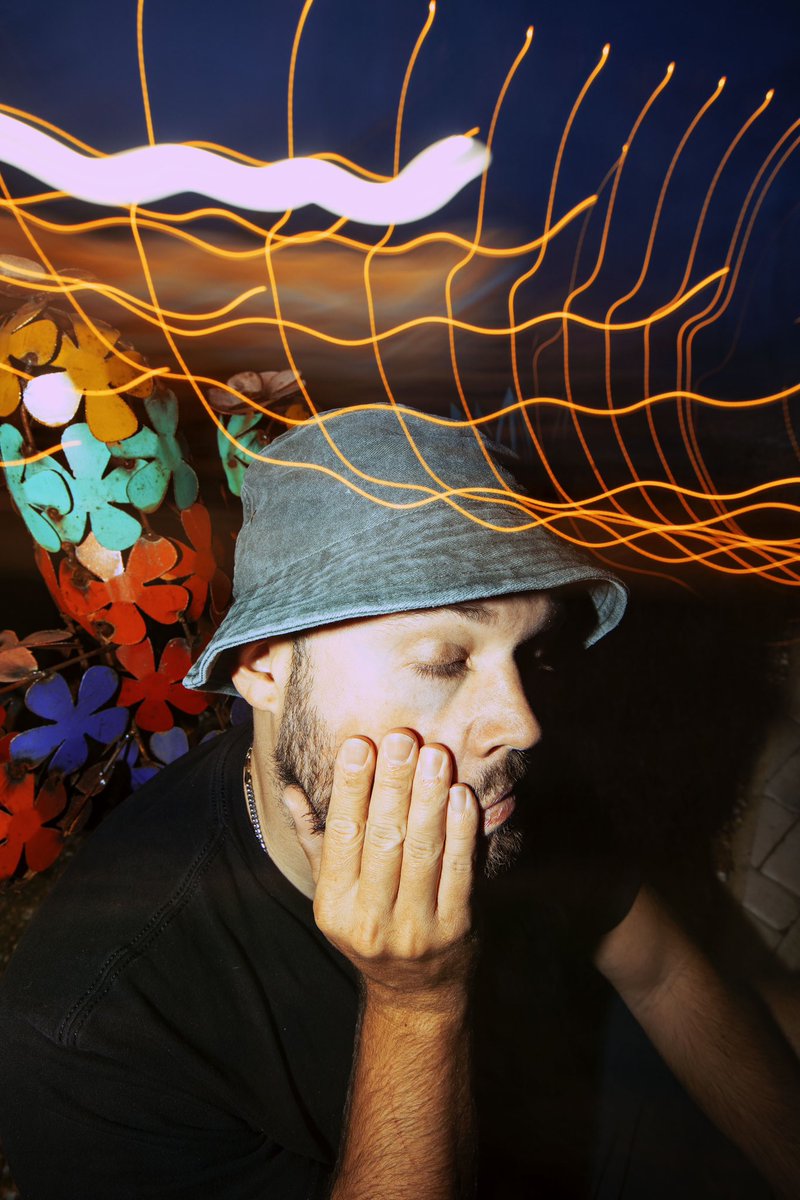 sarahshootsppl's tweet photo. Too weird to live, too rare to die π
#sarahshootspeople #cdurango #longexposurephotography #paintingwithlight https://t.co/wfciVDhse8