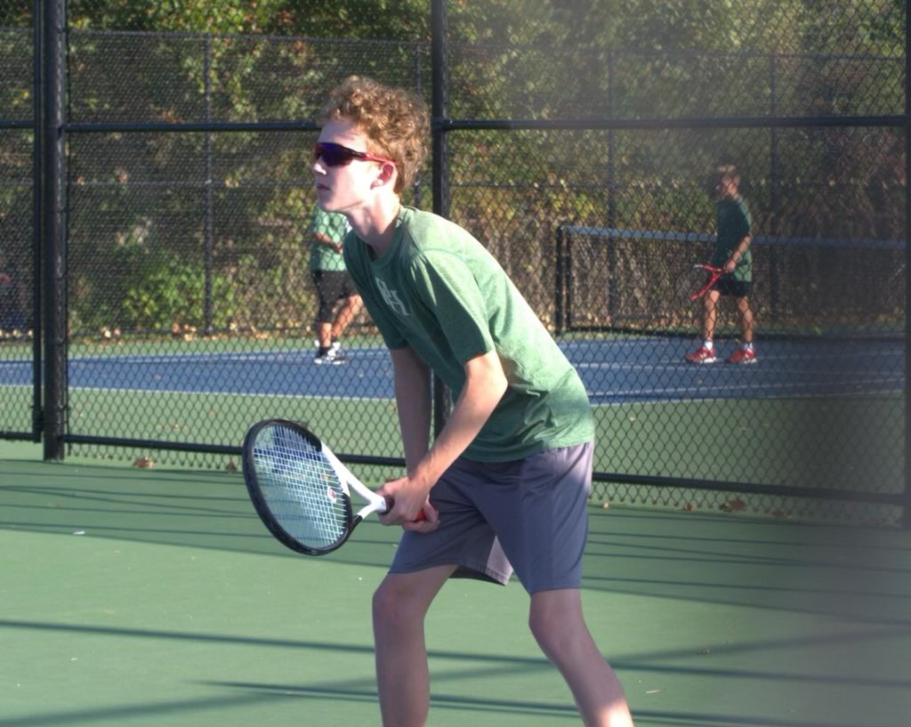 PHHSTennisTeam's tweet photo. Shoutout to Wade Paul, in our middle school tennis program for going UNDEFEATED in his 8th grade year.
#PendletonHyped #WeAreOne https://t.co/mUQUvzd9hy