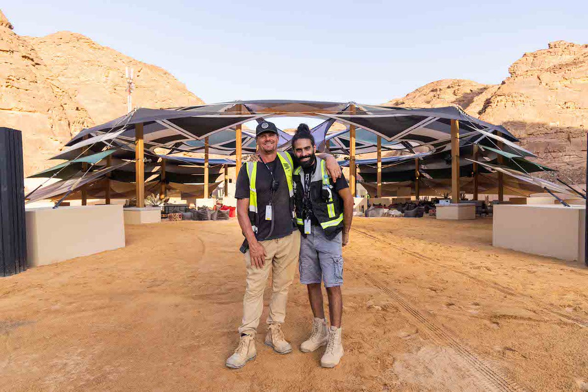 productionglue's tweet image. Thrilled to collaborate with @MDLBEAST in bringing this one-of-a-kind festival experience to life. #azimuth #mdlbeast