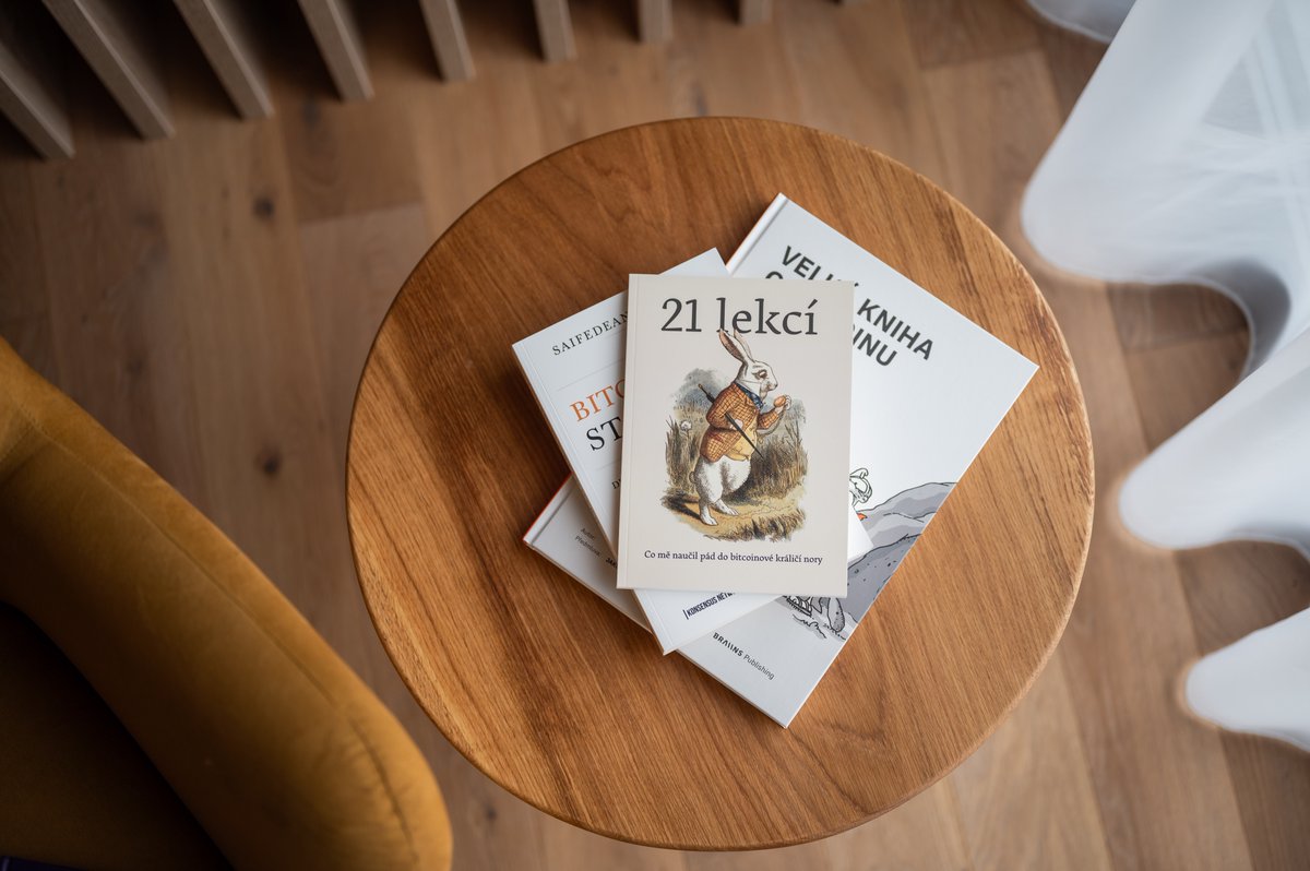 SOUTĚŽ O KNIHY!
Máme 1799 sledujících, pomozte nám k 1800🙏

Pravidla: like + repost + follow
Výhra: tři z vás dostanou tyto 3 knihy 🤝