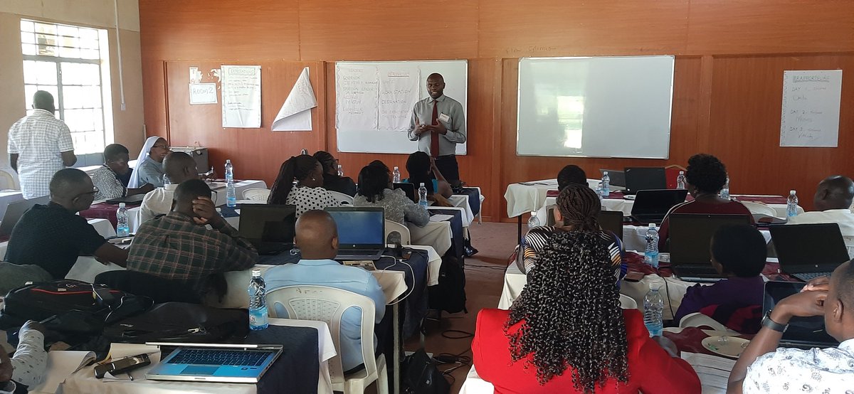 LSTM_Kenya's tweet photo. @LSTMKenya in collabo' with @NCKenya &amp; @Kmtc_official supports the #Midwifery Educators thru the practical component of the CPD program training in #Kenya to strengthen their teaching, assessment &amp; feedback skills by @WHOKenya &amp; @world_midwives 
Thank you @JNJGlobalHealth @UNFPA https://t.co/QNopmQ4mV5