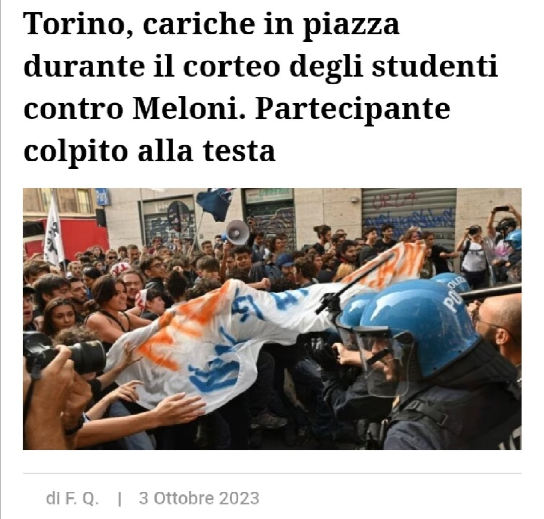 VIETATO MANIFESTARE... Contro la #Meloni e il suo #GovernoFascista! 
Infatti si è tornati ai MANGANELLI!
#Torino