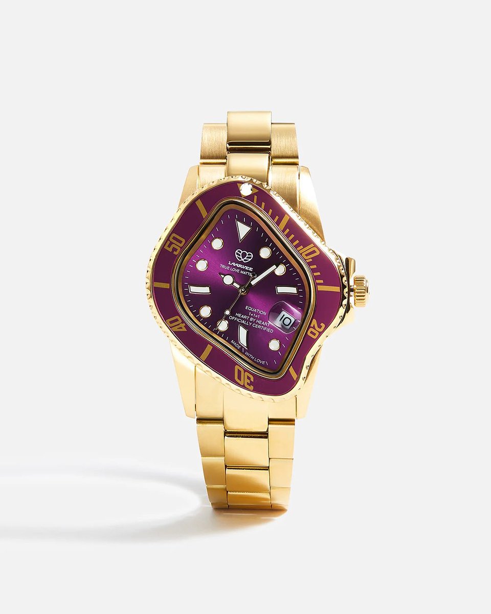 viewsfrance's tweet image. La nouvelle montre LAARVEE, qui est inspirée de la mythique Crash Cartier, sera distribuée chez Kith. 

Elle sera commercialisée à 425 €.