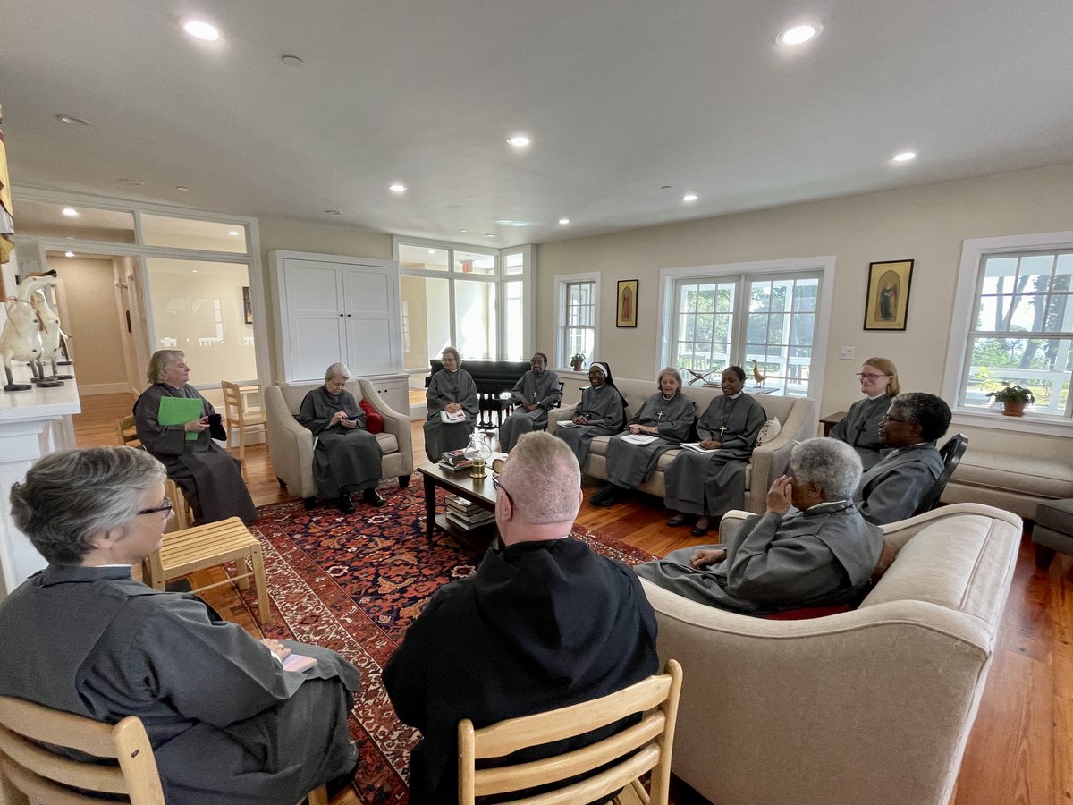 SistersOfStMarg's tweet image. Did you know that sisters have meetings too? We have lots of business to discuss, and it's not very often we all get in the same room so we really value the time when we do. #conventlife #beingasister #ssmbos