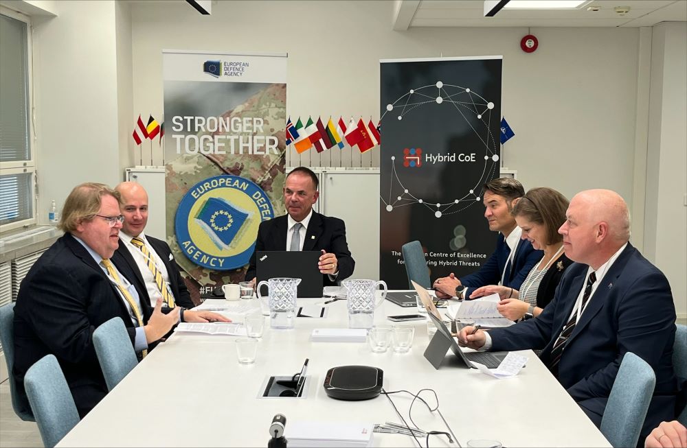 1⃣st panel discussed countering cognitive warfare. What's the cyber-information influence nexus and how can it be operated within?  🇦🇹🇦🇺🇨🇦🇺🇸 cases were discussed. State actors have the ability to achieve cognitive superiority, by regulation and laws or by educational empowerment.