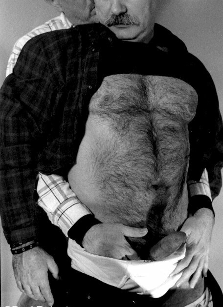 Loving_daddy_'s tweet photo. I need to hug this daddy bear!
@Loving_daddy_ https://t.co/SX15dnvUrG