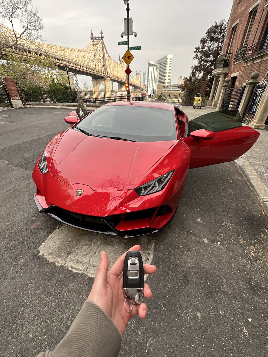 News flash: you can buy a Lambo and still be a loser

All the money in the world can’t buy character

This is something that’s become extremely obvious to me living in Miami, a city full of super cars and watches. For example…

Yesterday a bright purple rolls royce pulled up to