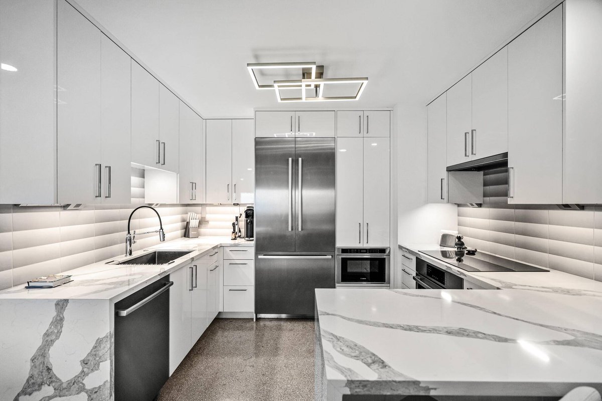 LuxxPartners's tweet photo. 120 N Ocean BLVD 301, Delray Beach, FL 33483 | 2 BR | 2 BA | 1,378 Sq. Ft. | Grosvenor House | Priced at $1,795,000!

#luxurypartnersrealty #featuredlisting #delraybeach #milliondollarlisting #highrise #condo #oceanfront https://t.co/HdMmWIdY8S