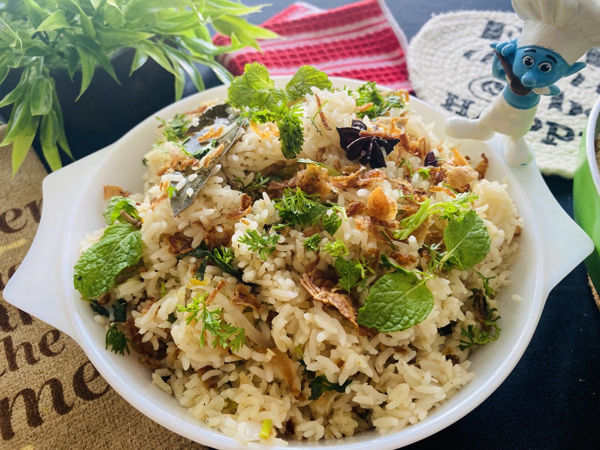 baddelaskitchen's tweet photo. Quick Bagara Rice Delight: Rice, Spice, and Everything Nice!

For Written Recipe: https://t.co/ILobjjF3r5

#delicious #like #share #Foodie #yummy #RecipeOfTheDay #quick #EASY #bagararicerecipe #bagara #rice #ricerecipe #bagararice https://t.co/Q3Cu1lNpGj