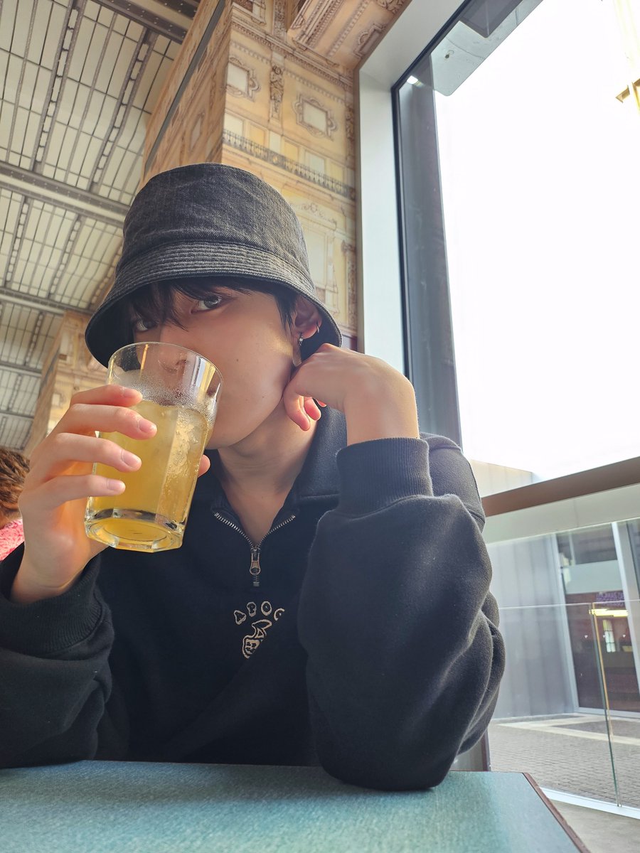 enhypenweverse's tweet photo. (4/5)

@ENHYPEN_members @ENHYPEN #ENHYPEN #엔하이픈 #SUNOO #선우 https://t.co/f68Pn1yYPE