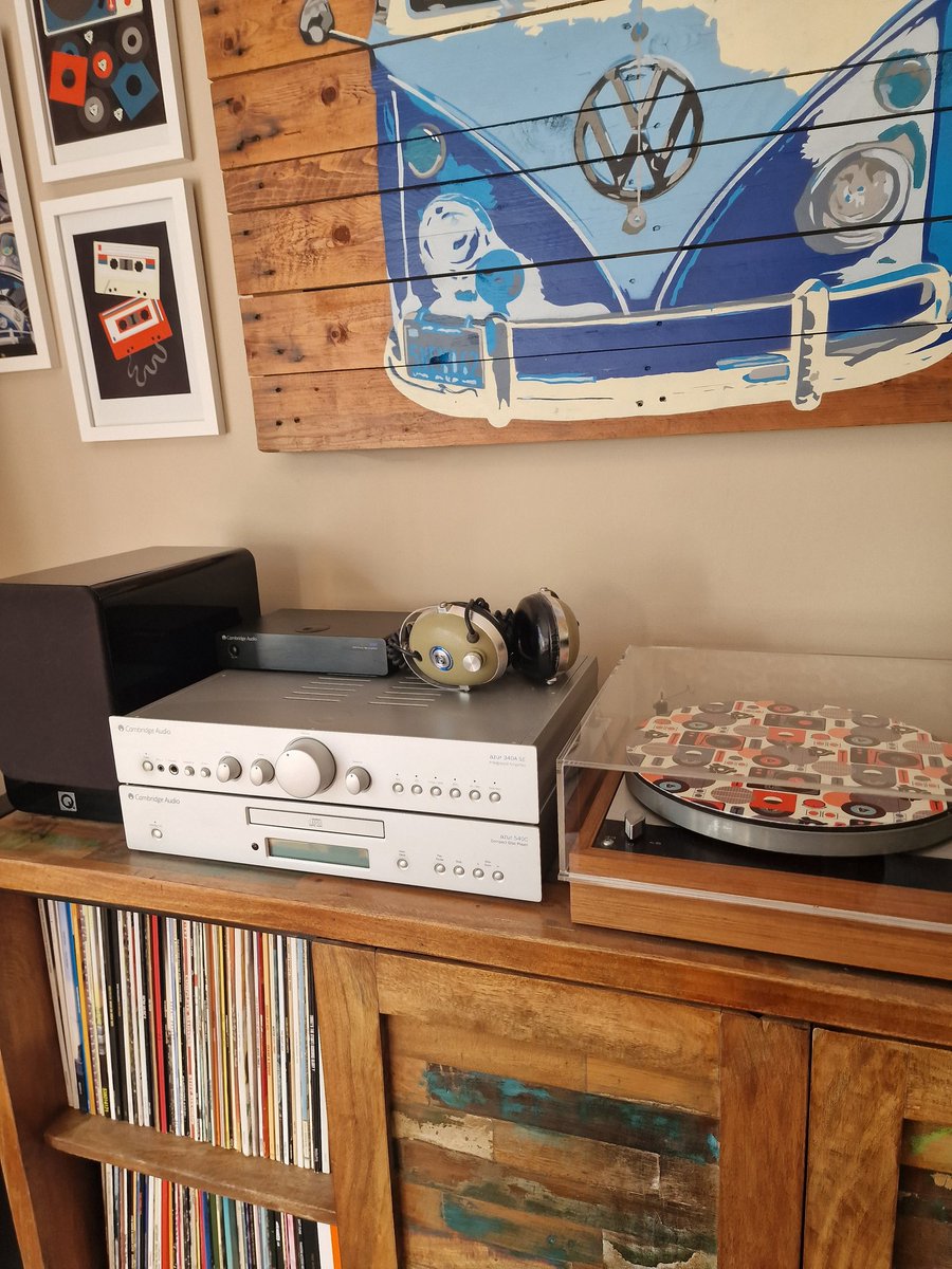 @CambridgeAudio #MyCambridgeAudio - mix of old and new. 50yr old Thorens deck with a bit of Cambridge to get it out there...