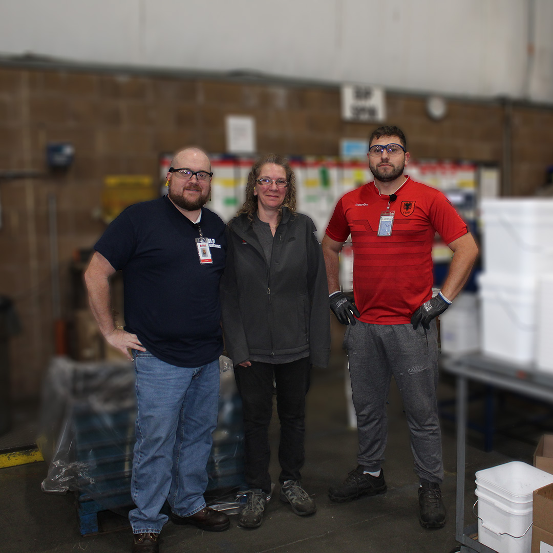 FastenMasterPro's tweet image. Today is #NationalManufacturingDay! 

Thank you to our team in Agawam, MA for your hard work, allowing us to deliver on our #PRODriven mission and provide quality and reliability to our PROs everywhere!

#FastenMaster #FastenMasterPRO