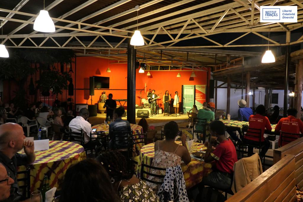yves_kami's tweet photo. #Burundi 🇧🇮 CONCERT2023
Nous remercions beaucoup l'@IFBurundi pour la bonne plateforme d'expression artistique
Nous remercions aussi l'@HopeImprimerie pour le sponsor 🙏 https://t.co/49iui2O4uu