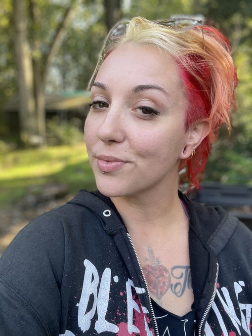 I do, in fact, still exist. Some things  I have a photoshoot this weekend that I&rsquo;m super stoked for.