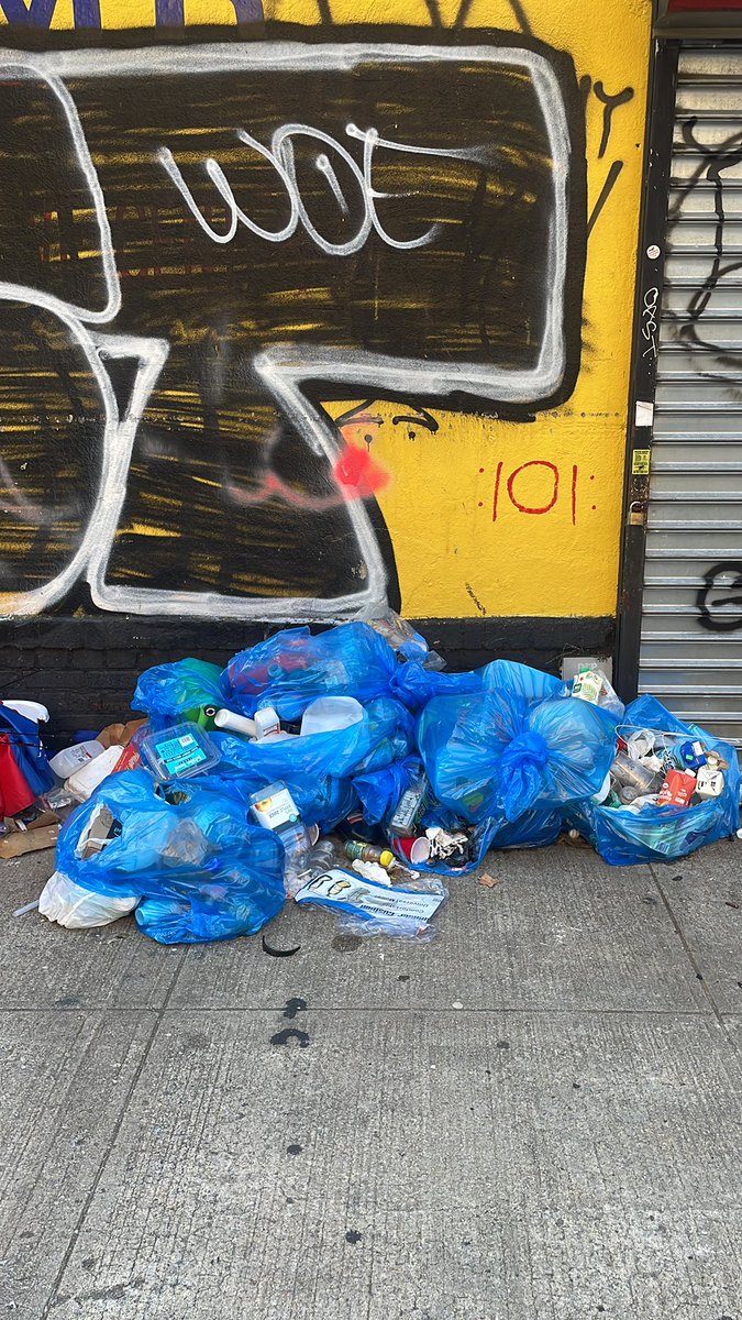 Oh ample hills of trash  72 Sullivan place brooklyn <a href="/NYCSanitation/">NYC Sanitation</a> <a href="/NYCMayor/">Mayor Eric Adams</a>