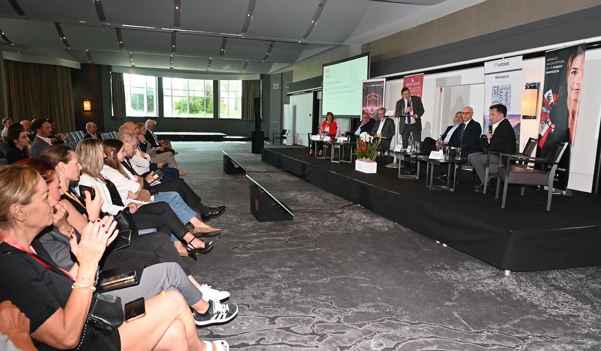 📣📈Prêts à plonger dans le monde de l'économie monégasque ? 

🎙️Conférence-Débat n°3 : "La stabilité de l'économie monégasque et ses ambitions".» 

Introduction par Stephan Bruno, Directeur du Développement Économique - Gouvernement Princier

#ÉconomieMonégasque #Ambitions