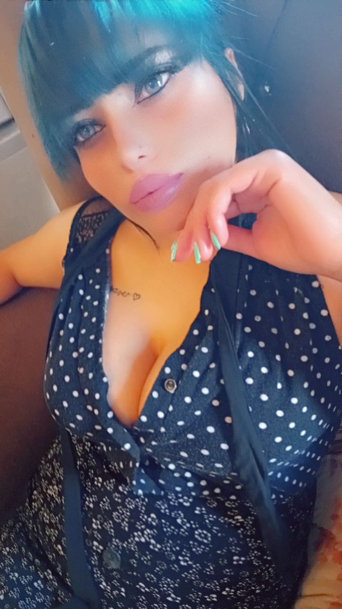 اخر دلع وناسه❤️
وسهرات ليله بسريه تامه 💋

مساج كامل لجسم للجادين فقط 😈

التواصل واتساب داخل الصفحه ✅