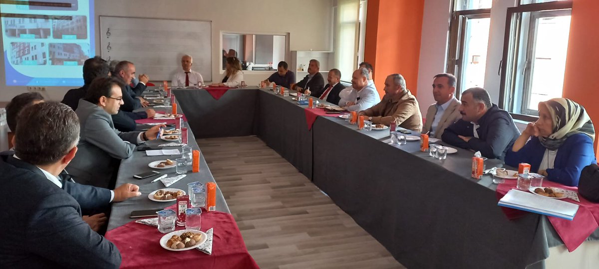 19 ilçe Halk Eğitimi Merkezi Müdürümüz ile Fatsa ilçemizde genel değerlendirme toplantısı gerçekleştirdik.

#hayatboyuyanınızdayız

<a href="/mfvargeloglu/">MEHMET FATİH VARGELOĞLU</a>  <a href="/FatsaHem/">Fatsa Halk Eğitimi Merkezi</a>