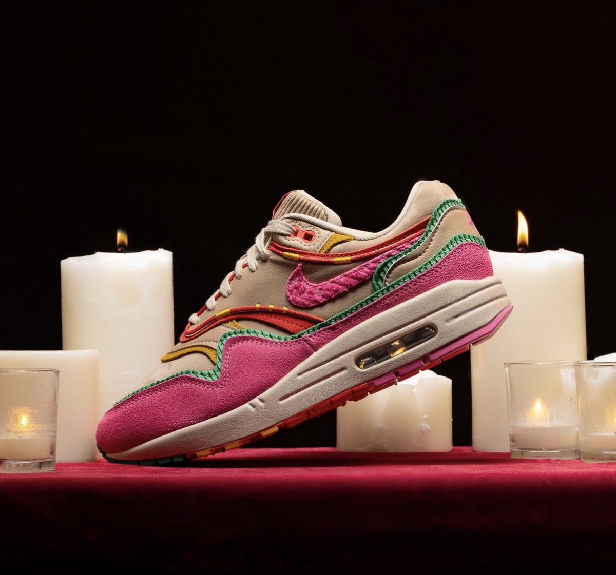 FitThemAll's tweet photo. La Nike Air Max 1 « La Familia » arrive le 21 octobre sur SNKRS 🌸🍂 https://t.co/5FnRO3bM6F