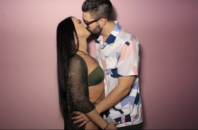 Me and @khloekayxxx are currently on our way to the Caribbean!! Doing a week in Puerto Rico 🤙🏼🌴🐠🏝️🐢🌊<a class="tags" href="/tag/khloekayxxx">@khloekayxxx</a>