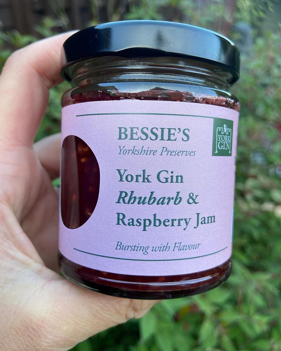York Gin tweet media