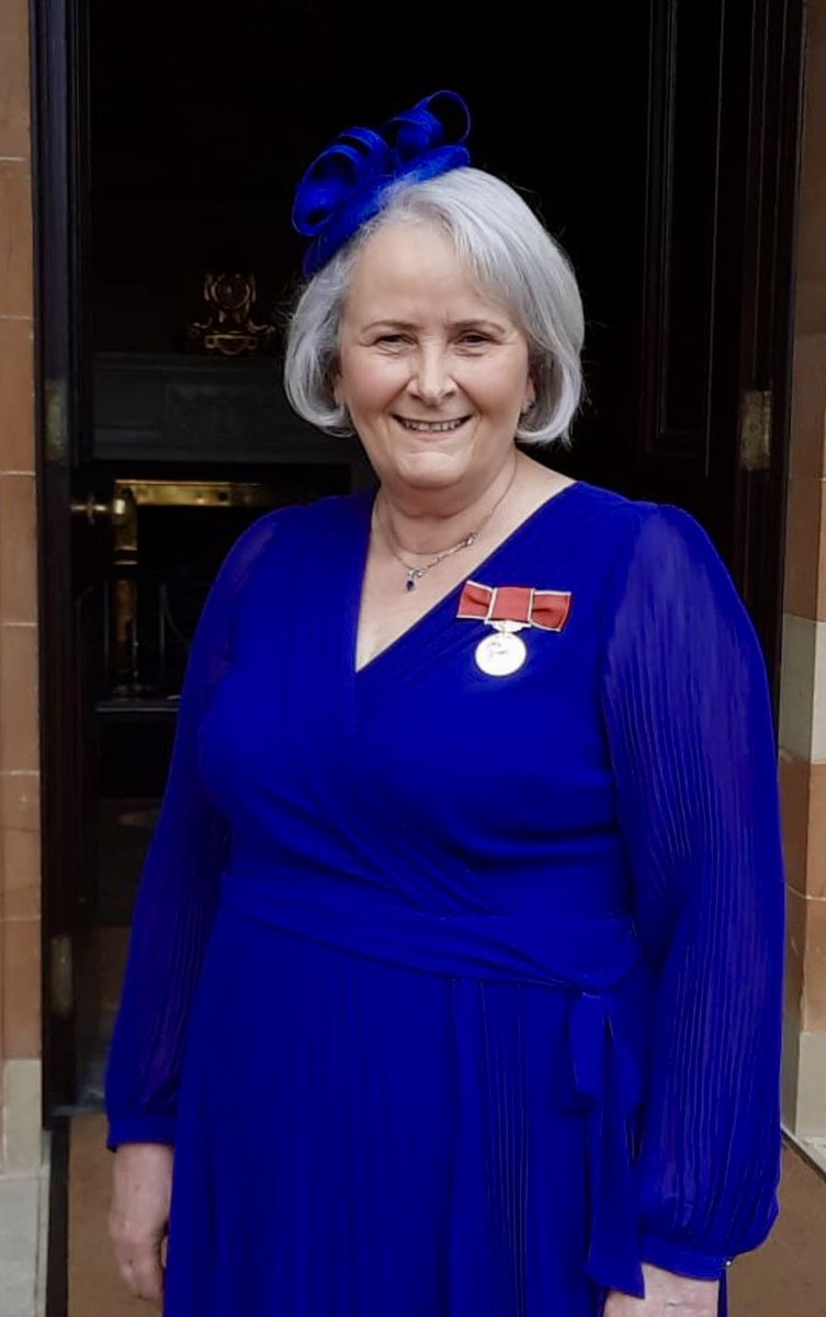 Mrs Moore swapped the school office for Hillsborough Castle today, where she was officially awarded her BEM. We hope that Mrs Moore and her family had a lovely day!