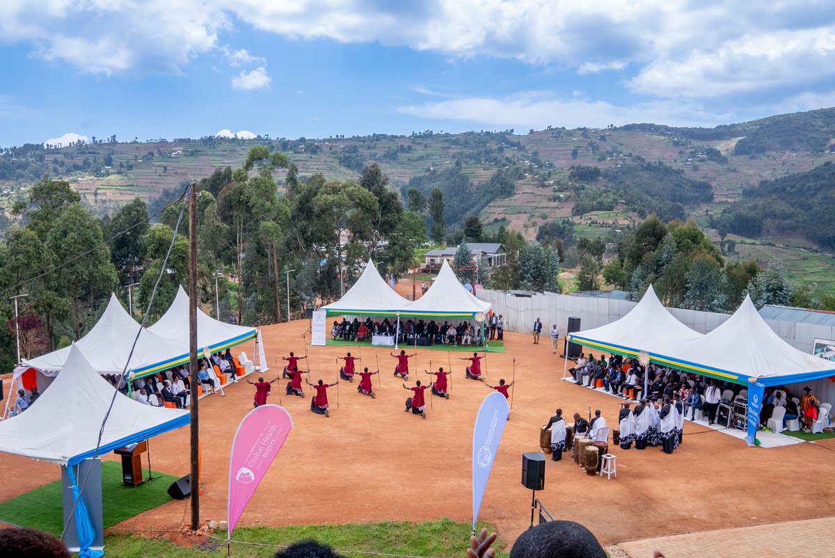 ughe_org's tweet image. Exciting day in Butaro for #UGHE and @PIH! The Butaro Level Two Teaching Hospital was officially inaugurated today at Butaro in collaboration with the Rwanda Ministry of Health @RwandaHealth.