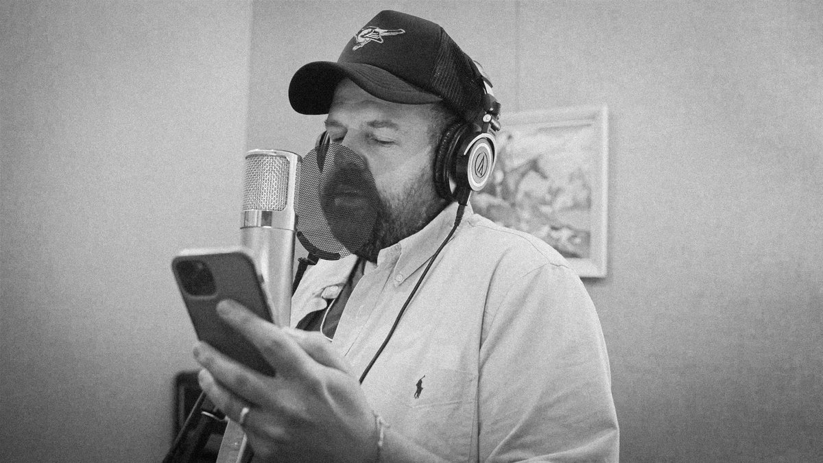 Donovan Woods tweet media