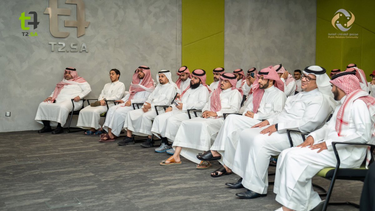 مجتمع العلاقات العامة tweet media