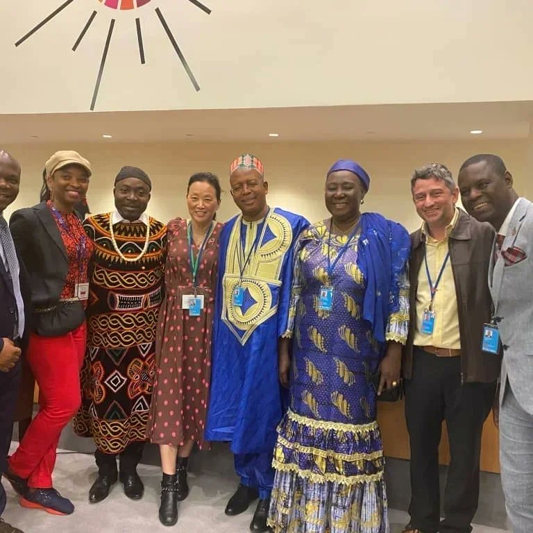 Ensemble pour mettre fin à la tuberculose.
Guinée Équatoriale, Gabon, Cameroun, etc lors de la deuxième réunion de haut niveau des Nations-Unies sur la tuberculose le 22 septembre dernier.
La tuberculose va taper poteau 😁
La tuberculose va lire l'heure 😁

#UNGA78 #2023tbhlm