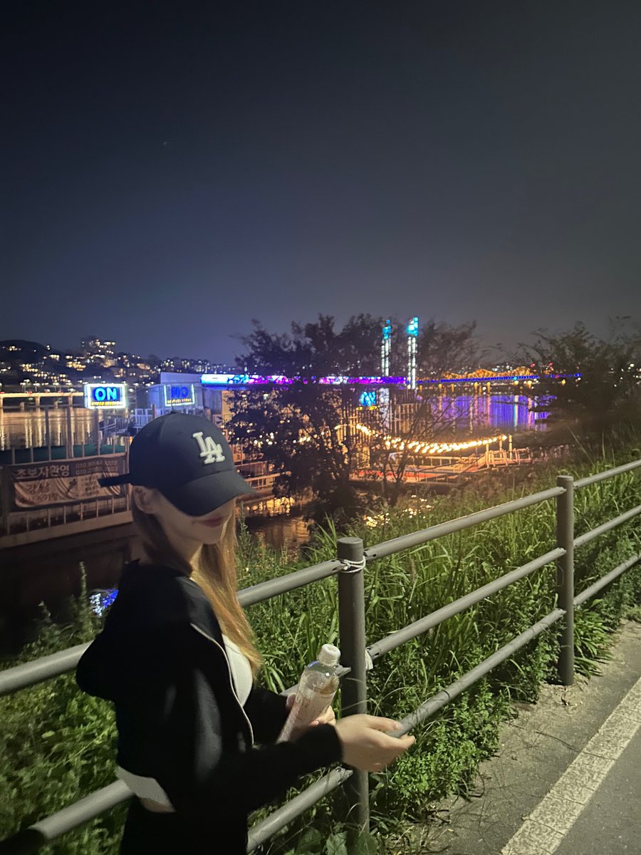 soodampics's tweet photo. soodam weverse update https://t.co/2gxEwnb5cC