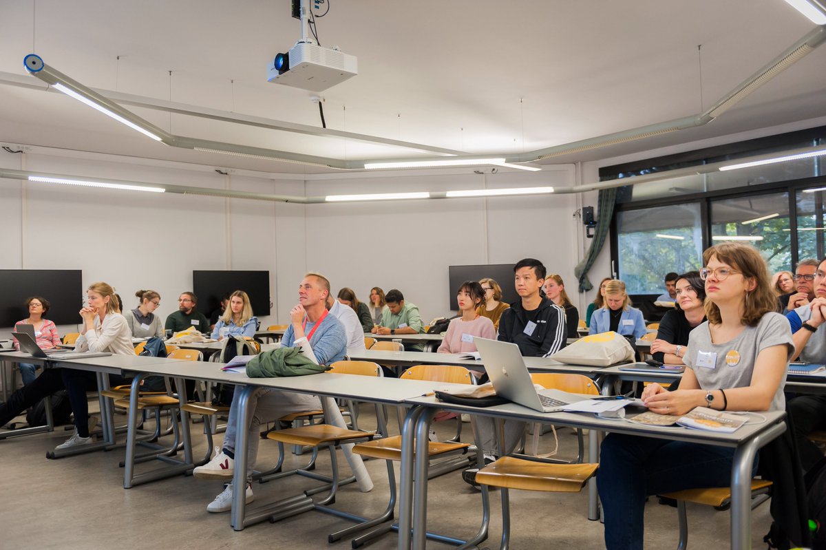 idoubt's tweet image. Seeing myself in these photos is like reliving #CLIN33 all over again📷. Thanks to the talented photographer for capturing these priceless moments.✨