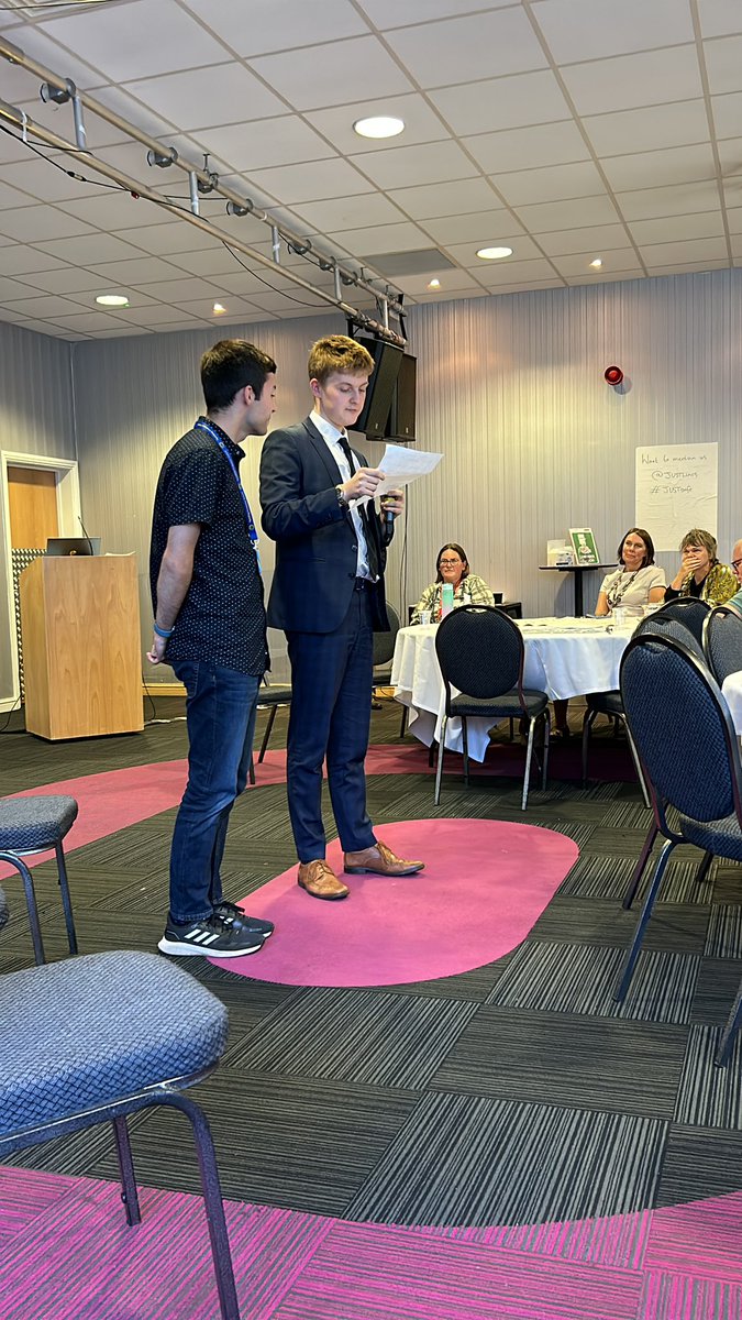 YMCALincs's tweet photo. Fabulous Young Ambassadors, Jack and Max from Spalding Grammar School, sharing with the room their experiences working with @JUSTLincs and supporting a fairer #Lincolnshire as Young Ambassadors.
#JUSTsafe https://t.co/hcJnUA8vxi