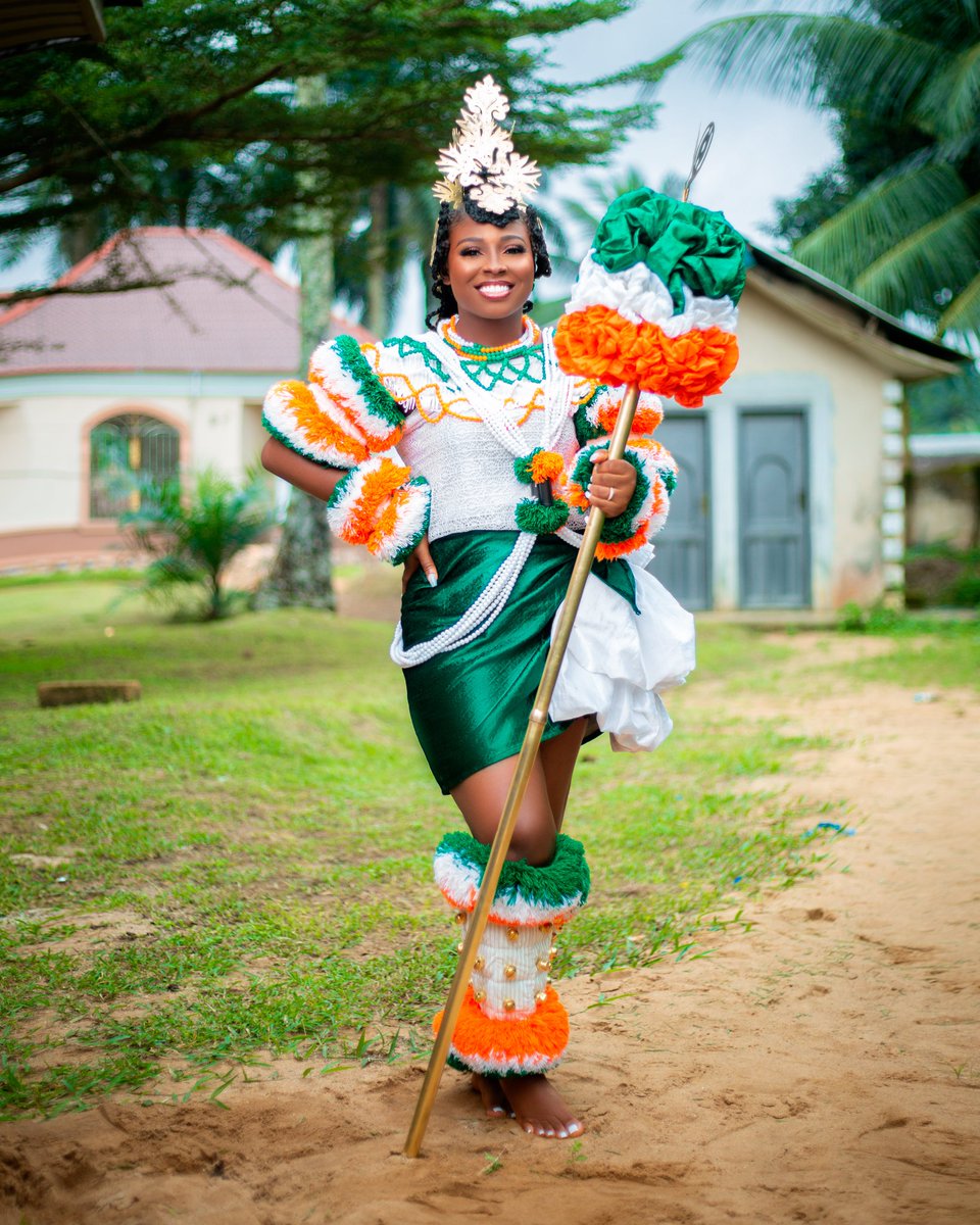 Tonerononi's tweet photo. Richy 💍 Carty
💙💙💛💙💙
#weddinginspiration 
#AkwaibomWedding
#TraditionalMarriage 
#Weddingbell
#AjPictures 
#Beautifulbride https://t.co/OZJTRLdkNG