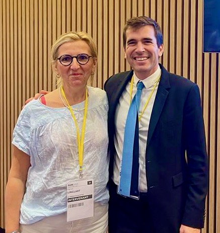 Guillaume Canaud (MD, PhD) (@canaudlab) on Twitter photo Nous sommes très honorés avec <a href="/AgnesLinglart/">Agnes Linglart</a> d’avoir été choisis par <a href="/sretailleau/">Sylvie Retailleau</a> et <a href="/aur_rousseau/">Aurélien Rousseau</a> pour organiser et superviser le Plan National Maladies Rares n°4 #PNMR4. Nous mettrons toute notre énergie pour accomplir cette mission et faire des propositions
très fortes Nous sommes très honorés avec <a href="/AgnesLinglart/">Agnes Linglart</a> d’avoir été choisis par <a href="/sretailleau/">Sylvie Retailleau</a> et <a href="/aur_rousseau/">Aurélien Rousseau</a> pour organiser et superviser le Plan National Maladies Rares n°4 #PNMR4. Nous mettrons toute notre énergie pour accomplir cette mission et faire des propositions
très fortes